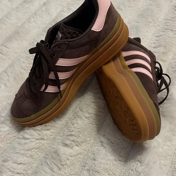 Adidas Women's Chocolate and Blush Sneakers gazelle bold - Picture 4 of 6